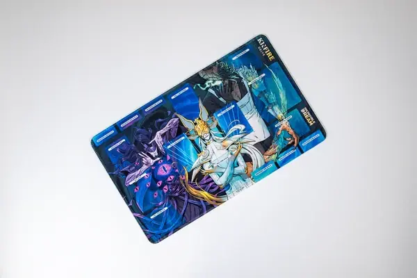 Kinfire Delve Playmat - Under begränsad tid