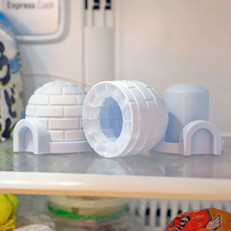 Kikkerland - Igloo Mini Ice Molds - 3.5 x 3.25 x 4.0 inches - Nyhet