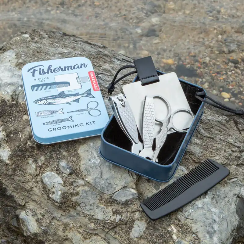 Bra pris | Kikkerland - Fisherman Grooming Kit - 3 x 4.5 x 1