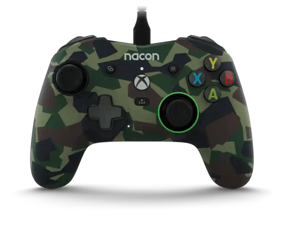 Nyligen lanserat - Nacon Pro Compact Wired Controller Camo Green /Xbox Series X
